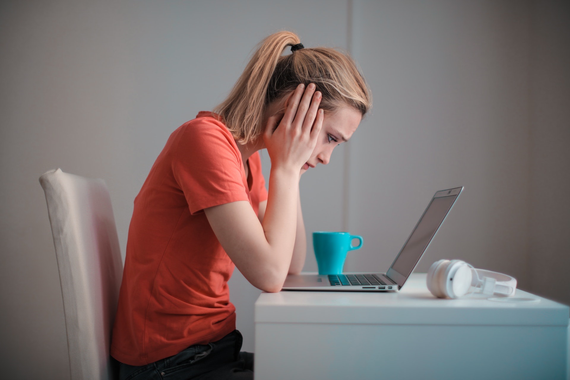 Featured image for The 3 Biggest Reasons Why Top Performing Salespeople Leave (And How to Lower Turnover) - HireDNA Blog