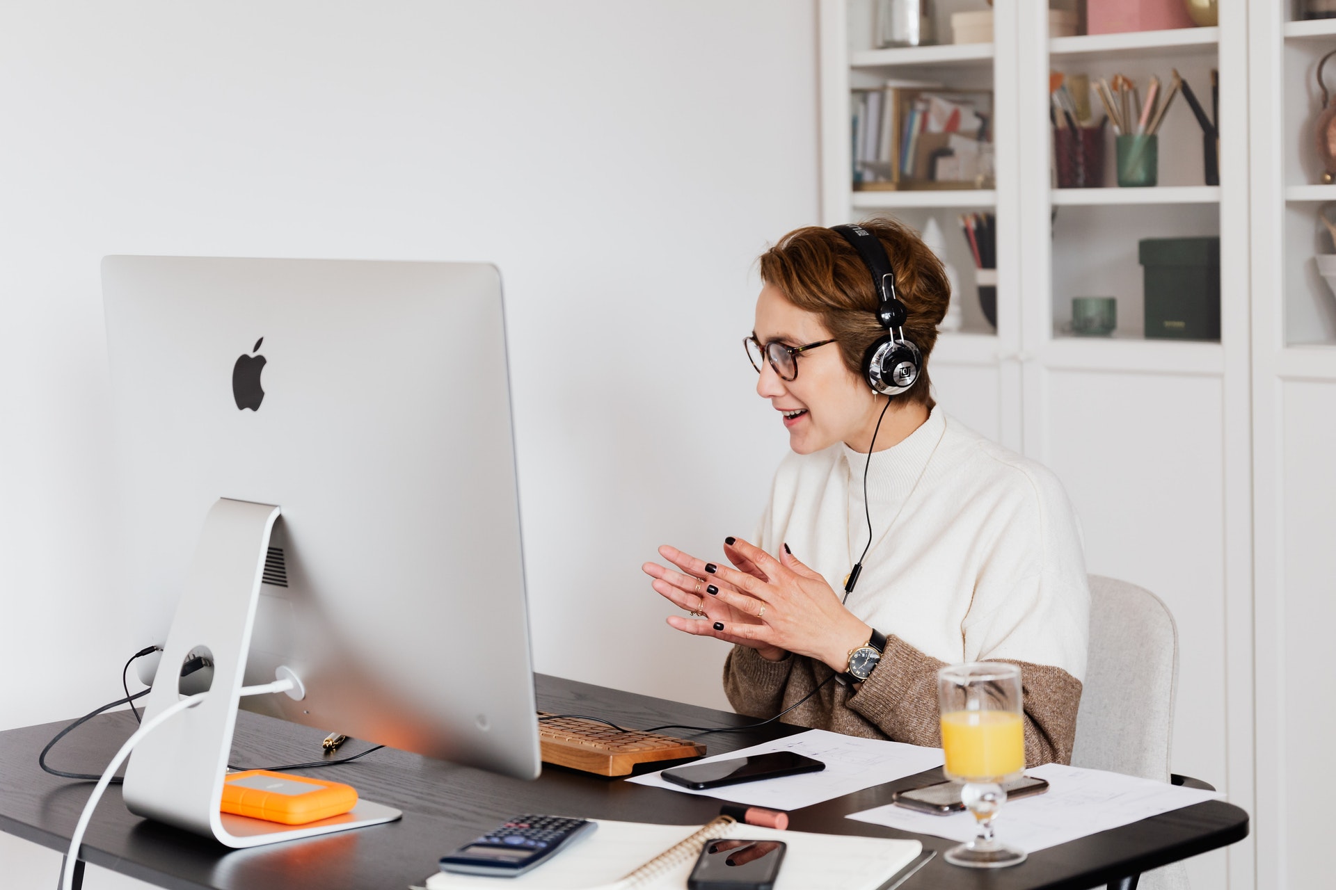Featured image for How to Onboard New Salespeople 100% Virtually - HireDNA Blog