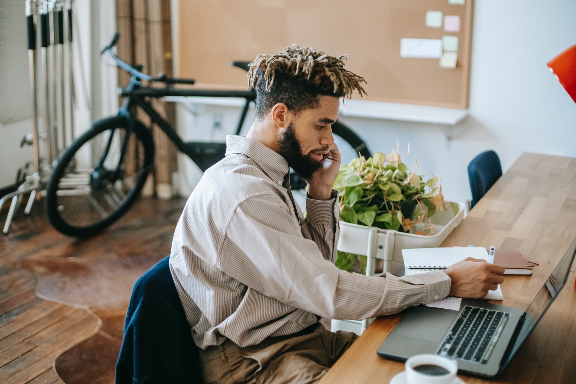 Featured image for How Do Top Performing SaaS Companies Boost Qualified Leads by 451%? Find Out Here. - HireDNA Blog
