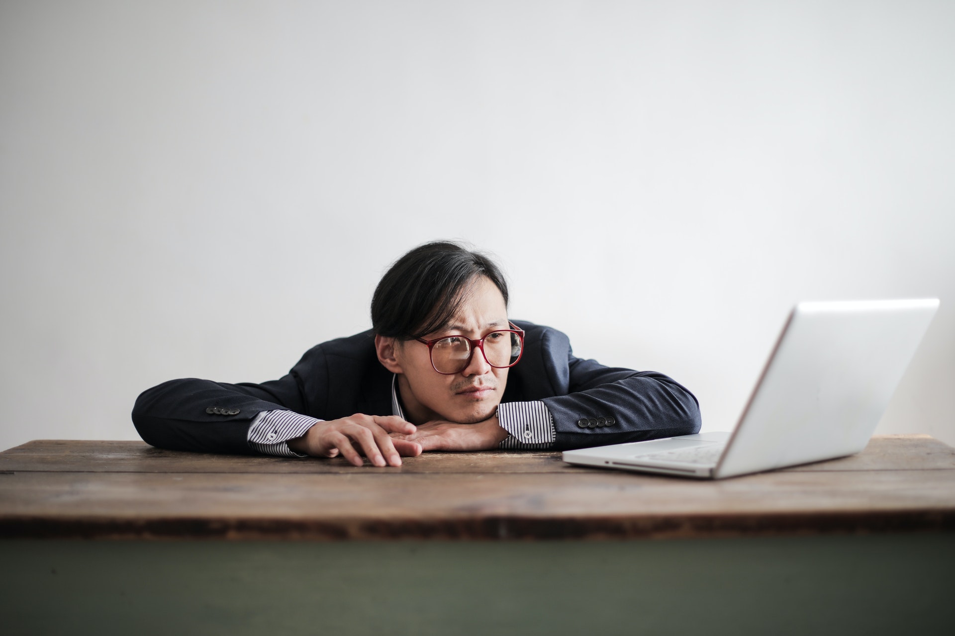 Featured image for Here's Why 60% of Talented Sales Recruits Fail to Complete Their Application - HireDNA Blog