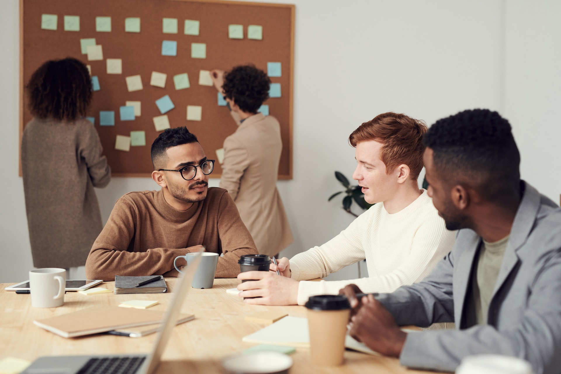Featured image for How Fleshing Out Your Company Culture Can Make You More Appealing to 73% More Job Seekers - HireDNA Blog