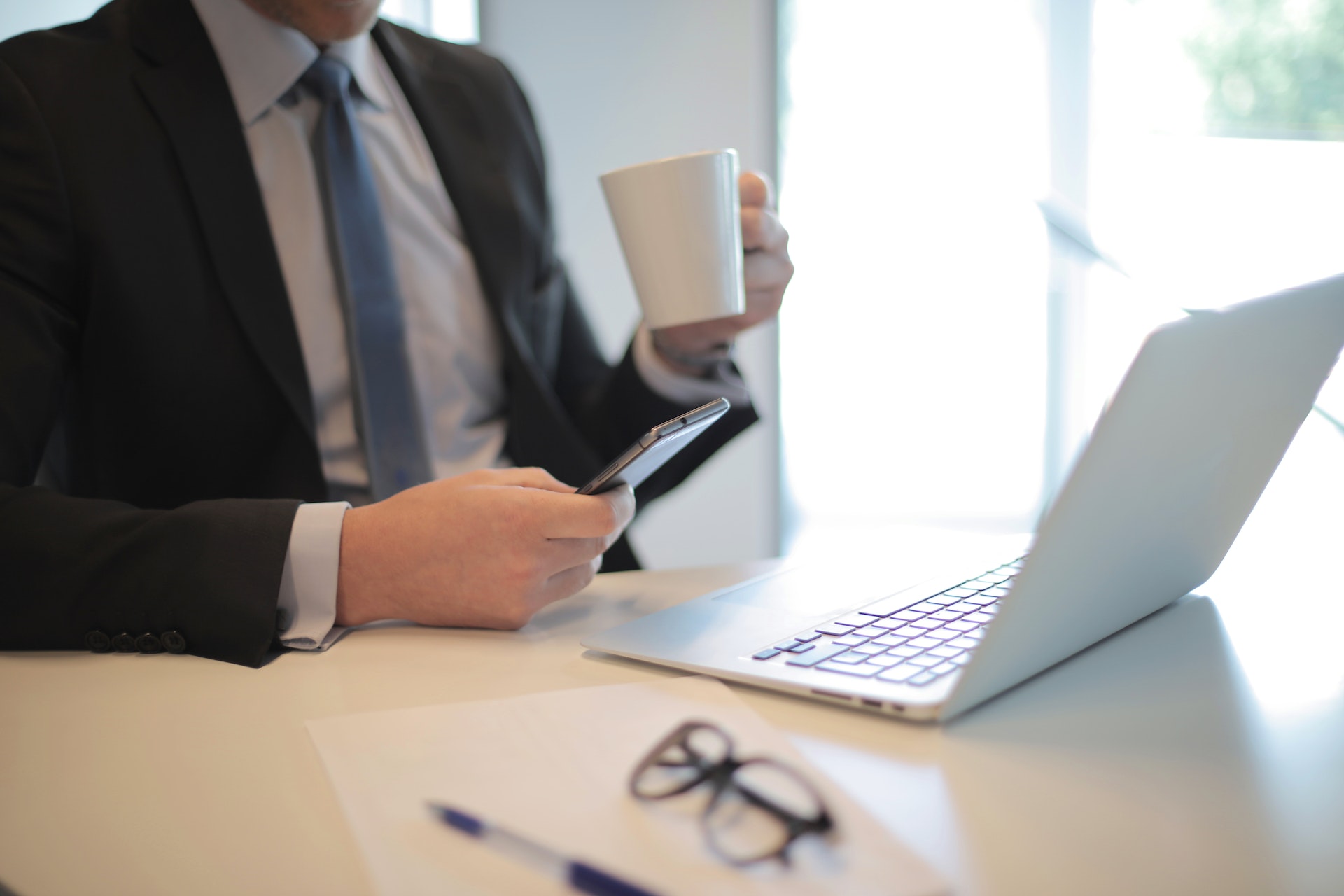 Featured image for SaaS Sales Salary in 2023: How Much Should You Pay Top Talent? - HireDNA Blog