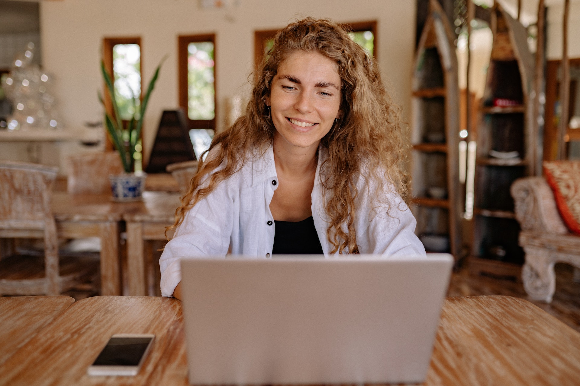 Featured image for Preventing Lost Customers: SaaS Retention Strategies to Reduce Churn - HireDNA Blog