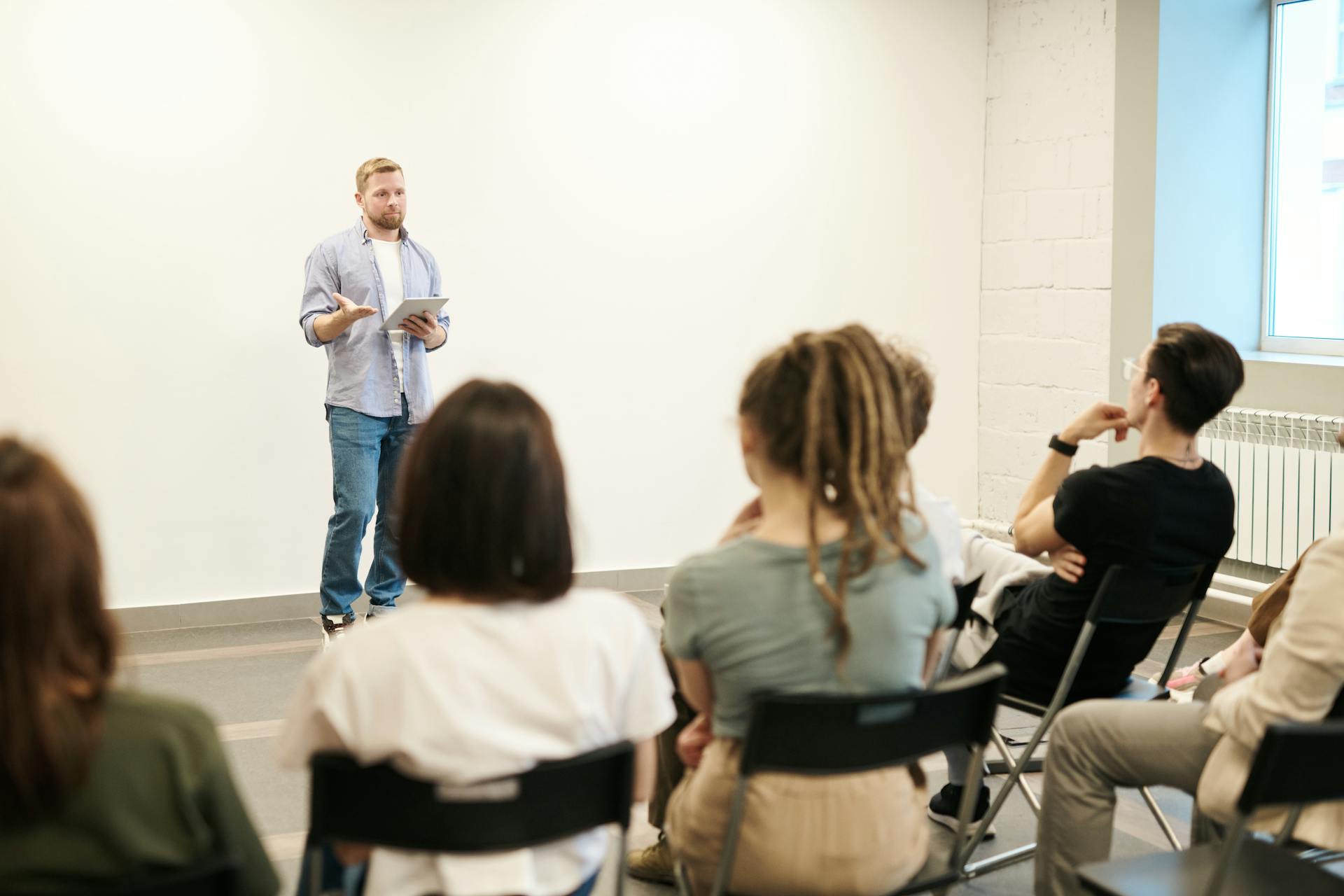 Featured image for The Importance of Continuous Learning in Sales Team Development - HireDNA Blog