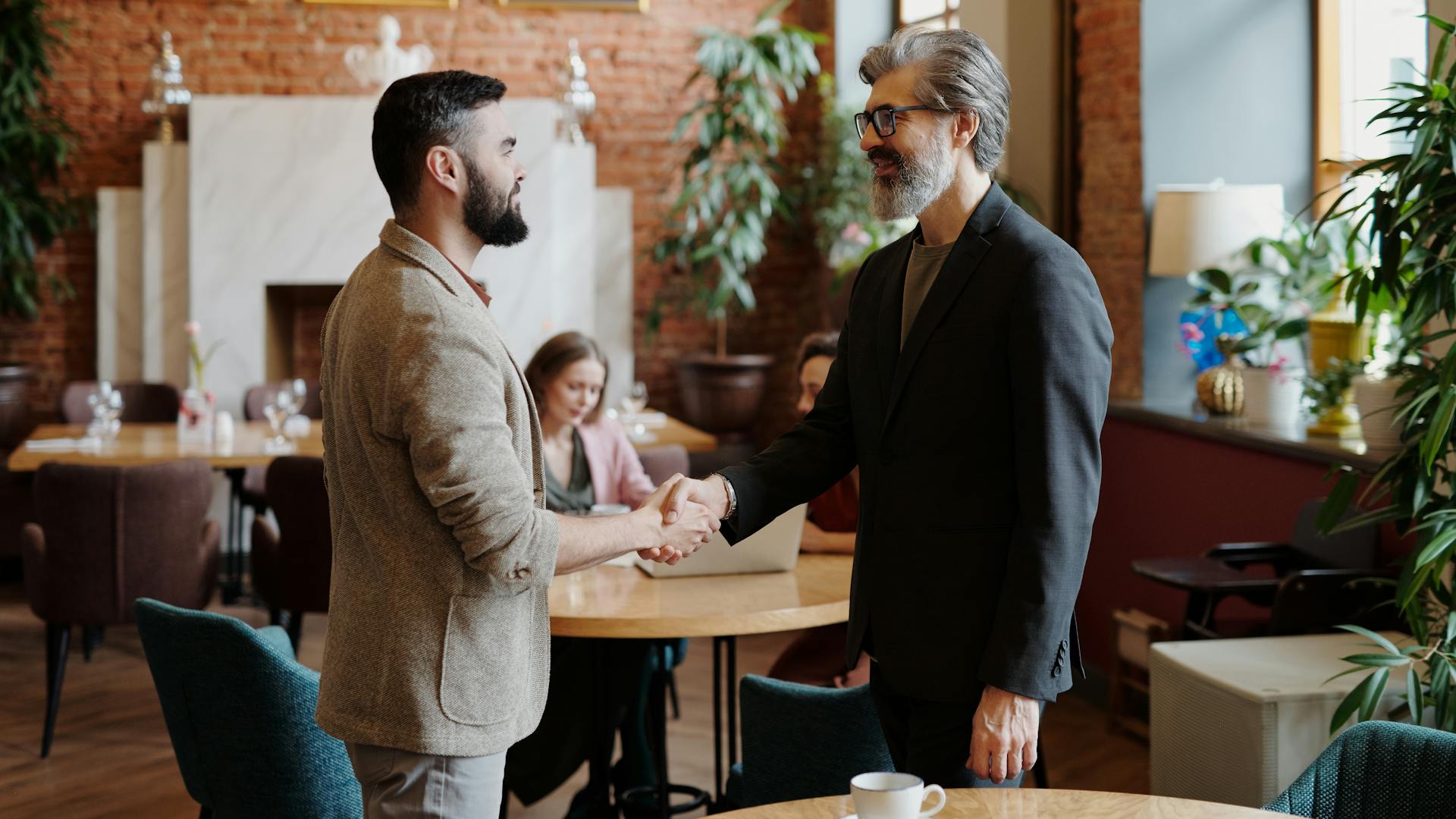 Featured image for Building Trust and Transparency: Addressing Candidate Concerns During the SaaS Sales Hiring Process - HireDNA Blog