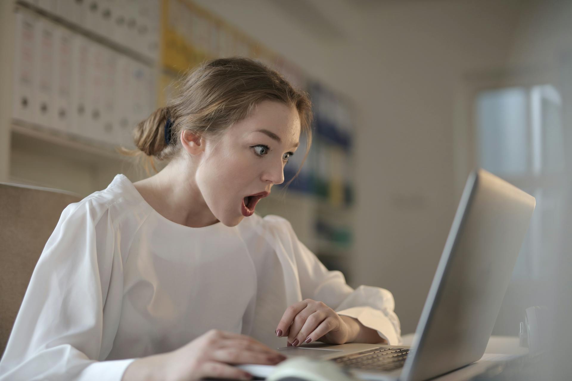 Featured image for Top 5 Mistakes SaaS Founders Make When Hiring Salespeople - HireDNA Blog